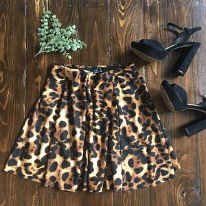 Zara Skirts - ZARA Leopard Mini Skirt - Elastic Waist - Medium Zara Skirts - ZARA Leopard Mini Skirt - Elastic Waist - Medium